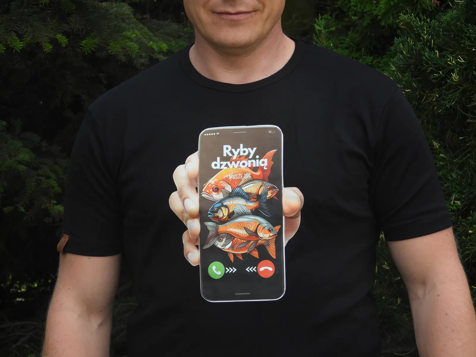 Detal nadruku Ryby dzwonią